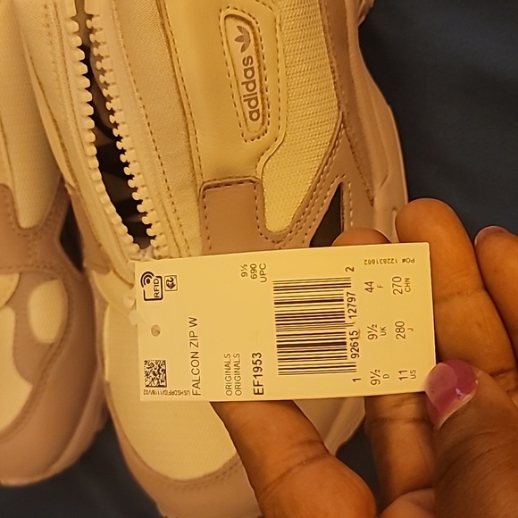 NWT Adidas women's sneakers lavender color - Picture 2 of 3